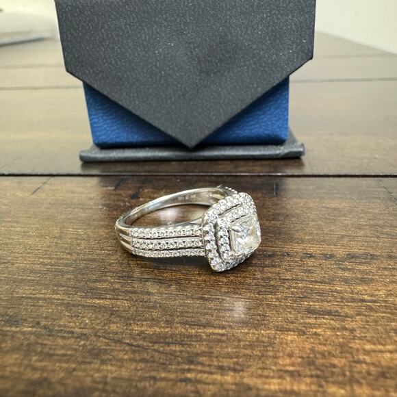 Helzberg Diamonds 14k White Gold Double Halo Bridal Ring 1 1/4CTW Womens 7.5 - Picture 1 of 8